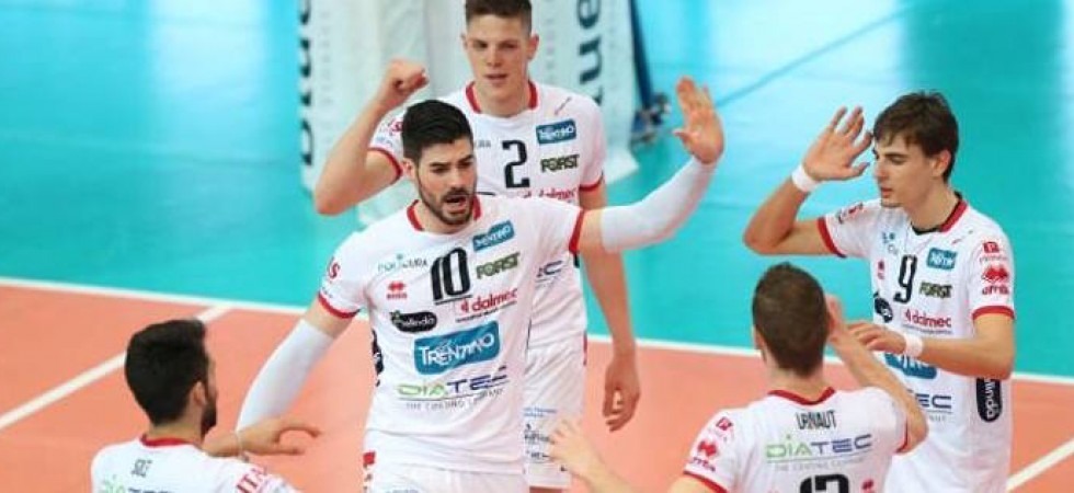 La Trentino Volley festeggia la vittoria internazionale numero 50 (foto Marco Trabalza)